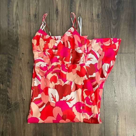 Hello Molly Floral Dress - Picture 6 of 9